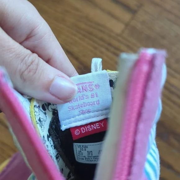 Little Kids Minnie and Mickey Disney High-Top Vans, Size 10.5 - Picture 5 of 5